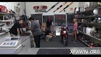 Dilettante Cutie Show Her Curves XVIDEOS