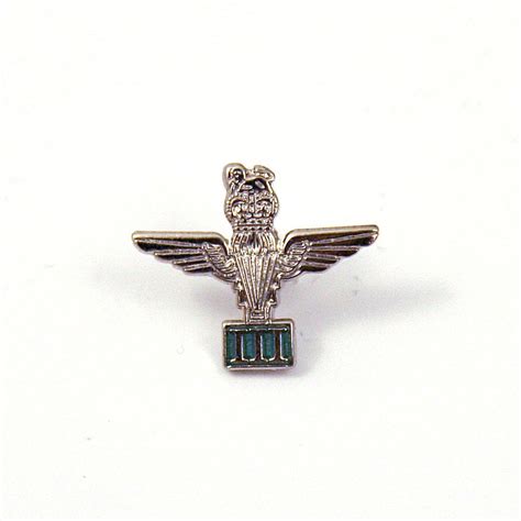 Small Parachute Regiment Lapel Badge With Battalion Number I Ii Iii