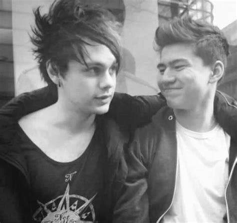 Michael And Calum 5 Seconds Of Summer Photo 36908301 Fanpop