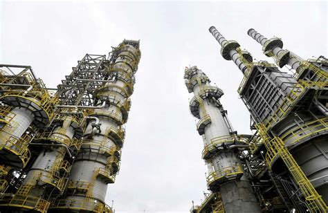 Exxon Launches 2b Refinery Expansion In Beaumont