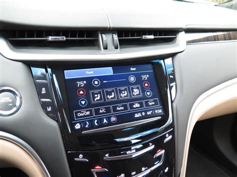 2019 Cadillac XTS: 104 Interior Photos | U.S. News