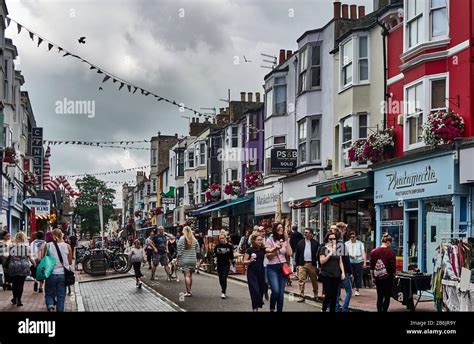 Hove Shops Uk Hi Res Stock Photography And Images Alamy