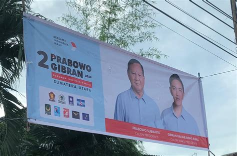 Spanduk Prabowo Gibran Luar Biasa Mewah Dan Masif Kok Bisa Bcb Fm