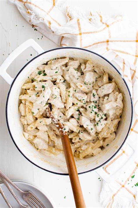 Easy One Pot Chicken Alfredo