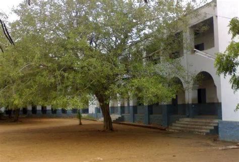 Top 10 Oldest Schools In India First School In 1715 Gkgigs