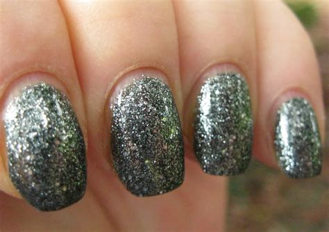 Lacquer Slacker Liz China Glaze Tinsel Town