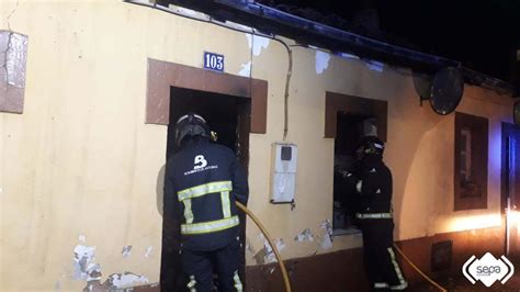 INCENDIO EN LANGREO Un Incendio Calcina Por Completo Una Vivienda En