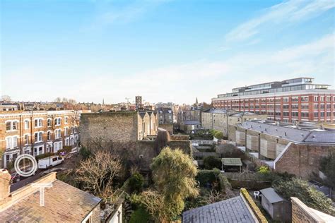 3 Bedroom Maisonette For Sale In Kentish Town