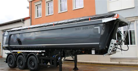 Schmitz Cargobull Sattelkipper S Ki Auf Der Messe Matexpo