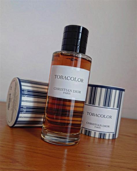 Tobacolor Dior عطر A Fragrance للجنسين 2021