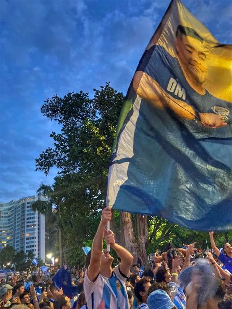 Locura Total En Miami Beach Los Argentinos Inundaron Las Calles Para