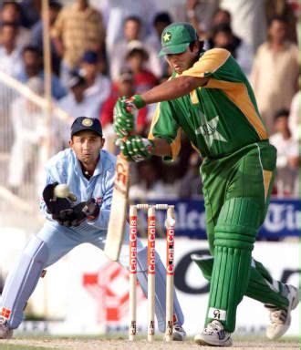 Inzamam-Ul-Haq batting | ESPNcricinfo.com