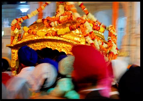 Palki Sahib Golden Temple Everyday The Guru Granth Sahib Flickr