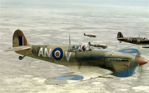 Supermarine Spitfire Mkv Rcaf 1943 Supermarine Spitfire Wwii