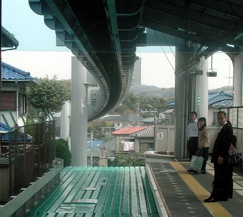 Shonan Monorail Photo Essay - page three