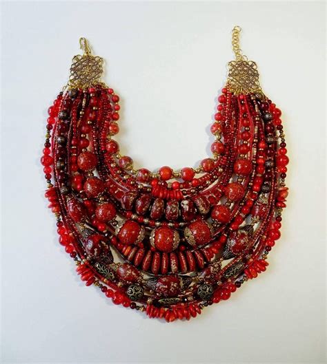 Pin by Людмила Опрышко on бусы Handmade jewelry Beaded necklace