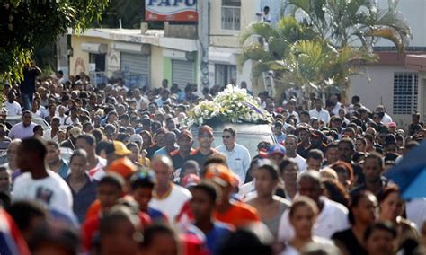 Oscar Taveras Funeral Sees Thousands Honour St Louis Cardinals Baseball Player Killed In Car