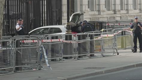 Man Arrested After Car Crashes Into Downing Street Gates Daily Telegraph