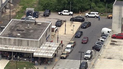 Bwi Amtrak Station Briefly Shut Down For Suspicious Package Investigation Wbal Newsradio 1090