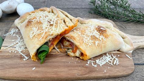 Pizza Calzone Mit Schinken Und Pilzen Rezepte ARD Buffet TV