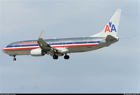 N818NN American Airlines Boeing 737 823 WL Photo By Urs Hess ID