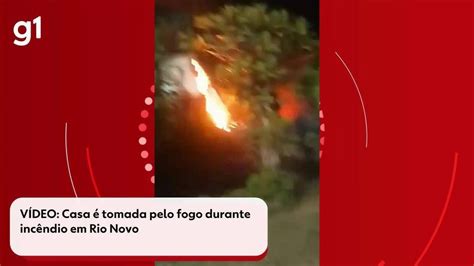 V Deo Inc Ndio Destr I Casa Em Rio Novo E Morador Socorrido