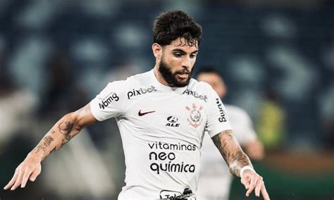 Corinthians Busca Vit Ria Em Jogo Truncado Contra Racing Mas Empata No Fim