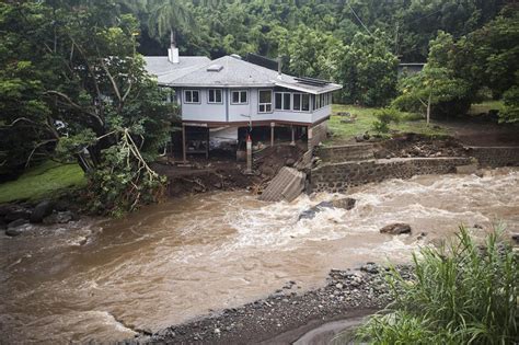 Honolulu Warns Residents After Storm Swells Dam Water Levels Seattle Wa