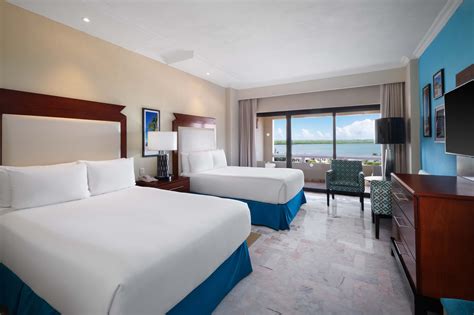 Rooms and Suites | Wyndham Grand Cancun Resort & Villas