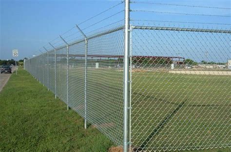 Chain Link Fence For Residential Commercial Applications