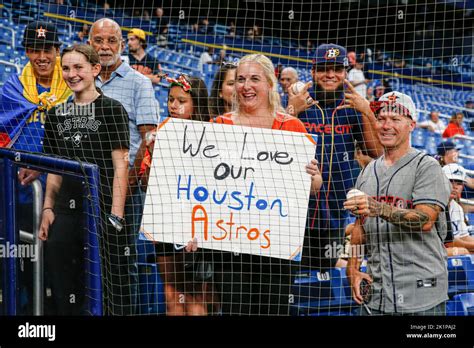 Houston Astros Fans Hi Res Stock Photography And Images Alamy