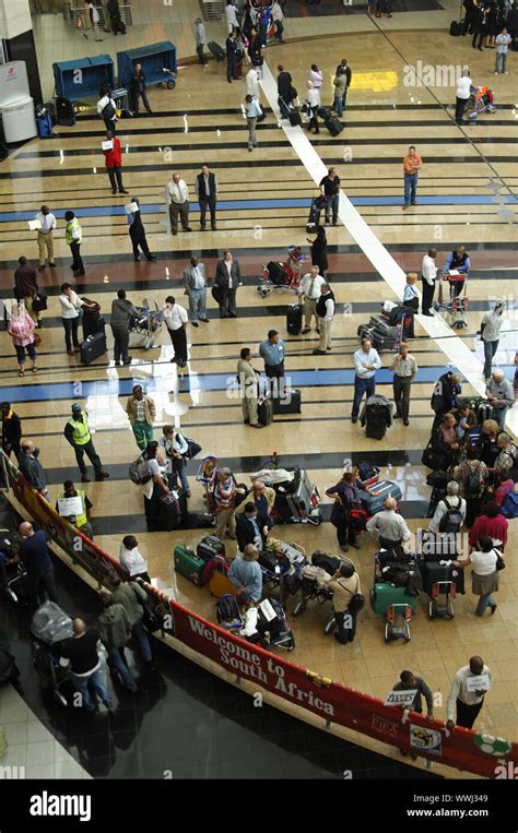 Arrivals Hall, Johannesburg International Airport Stock Photo - Alamy