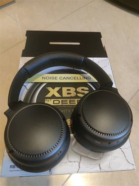 Panasonic RB- M700B, 音響器材, 頭戴式/罩耳式耳機 - Carousell