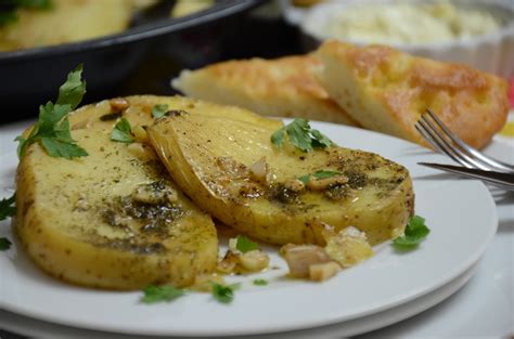 Patatas Al Horno Con Ajo Y Perejil