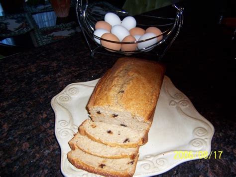 Quick Applesauce Raisin Bread Recipe