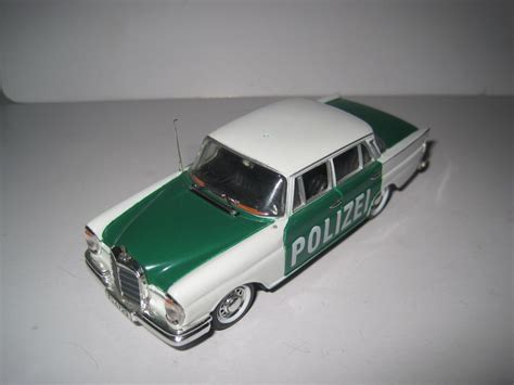 Mercedes 220 SE Polizei Vitesse 1 43 Acheter Sur Ricardo