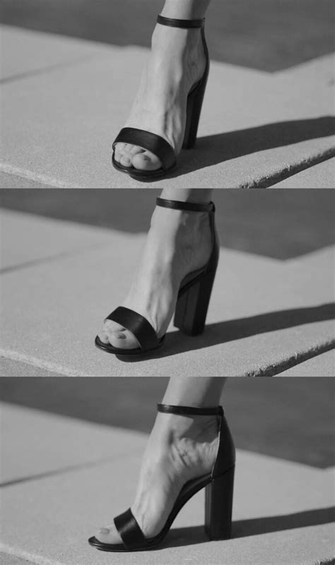 Carolyn Murphy Feet