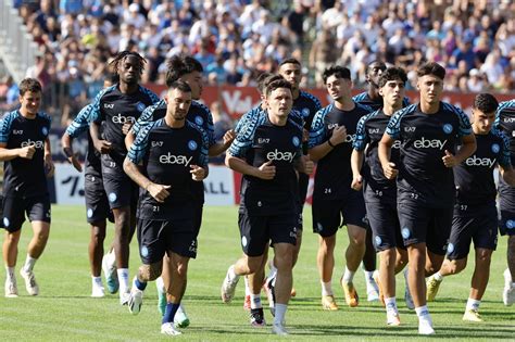 Perché i calciatori del Napoli stanno subendo tanti infortuni ed è