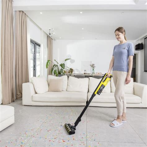 Aspirator vertical VC 4s Cordless Plus - ermach.com