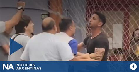 Video Un Ex Jugador De Boca Protagonizó Un Escándalo Al Ser Echado De Un Partido De Fútbol