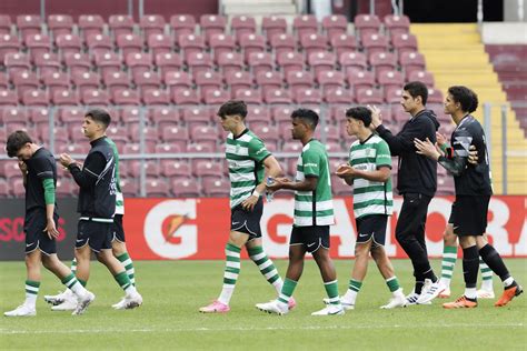 Sporting Falha Final Da Uefa Youth League Ap S Derrota Nos Pen Ltis