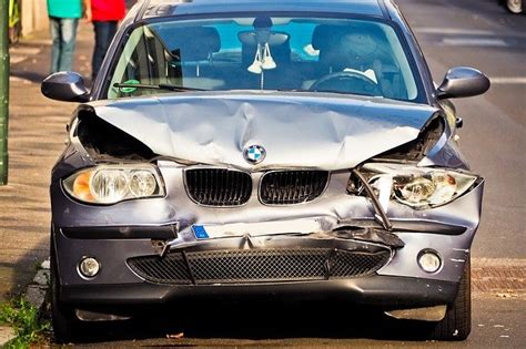 Car Accidents When Its Okay To Represent Yourself In A Claim Los