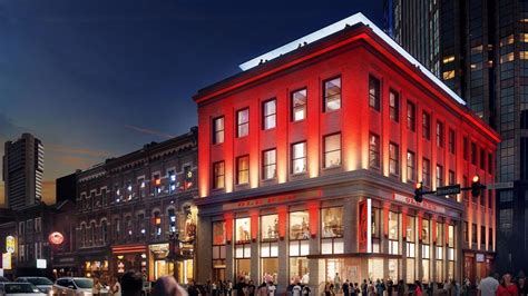 Blake Shelton opening "Ole Red Nashville" restaurant & venue on Lower ...