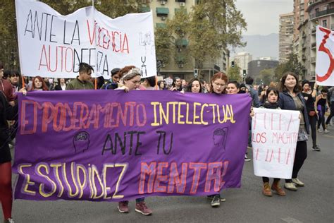 AsÍ Fue La Marcha Feminista Que Se TomÓ La Alameda Por EducaciÓn No Sexista Portal Del Colegio