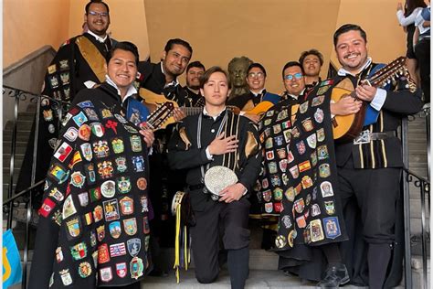 Tuna Universitaria De La UASLP Invita A Celebrar A Las Madres Con Su