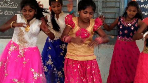 Nirmala Song Dance O Nirmala Bathukamma Song Ghal Ghalluna