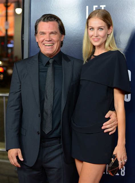 Josh Brolin Brings His Girlfriend Kathryn Boyd To Everest Premiere