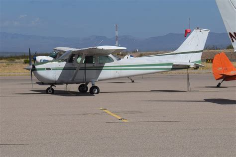 N20583 Cessna 172 Benson Municipal Airport Az Graham Tiller Flickr