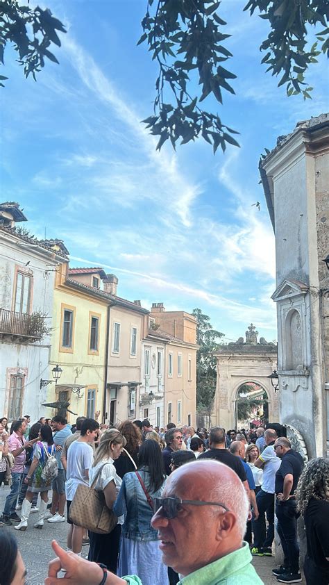 Grande Successo Per Il Corteo Storico Di San Leucio Belvederenews