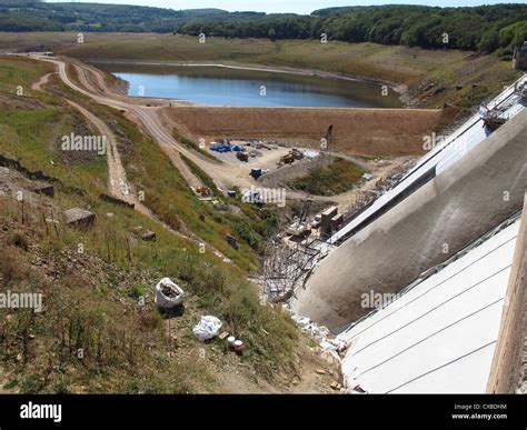 Barrage de Panneciere travail lourd Yonne le Parc Naturel Régional du